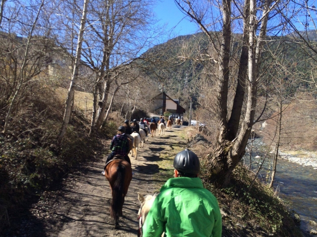 A caballo en Llavorsi.jpg